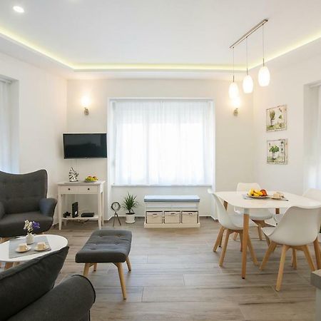 Apartman "Petar" สปลิท ภายนอก รูปภาพ