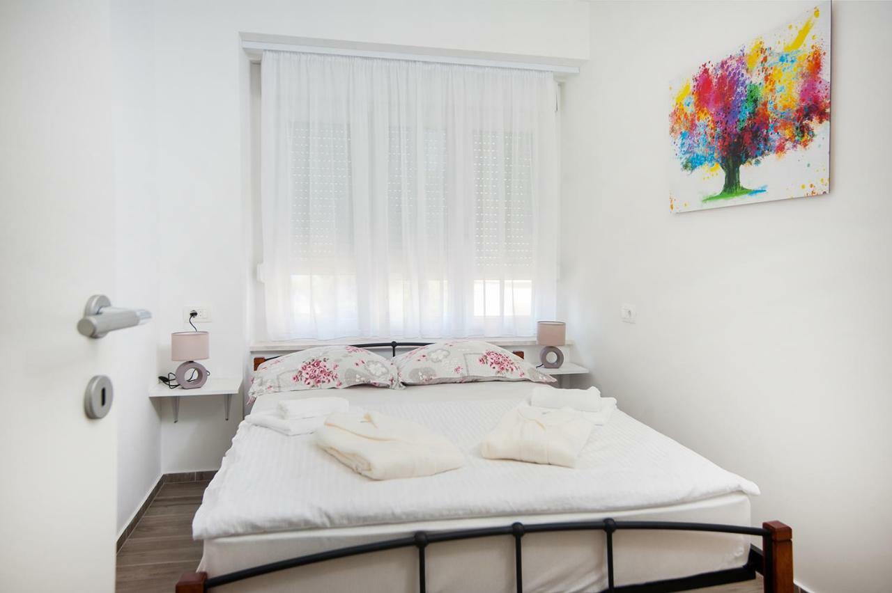 Apartman "Petar" สปลิท ภายนอก รูปภาพ