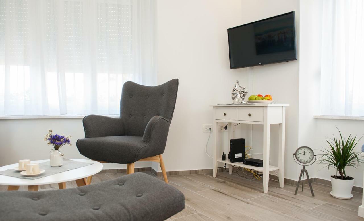 Apartman "Petar" สปลิท ภายนอก รูปภาพ